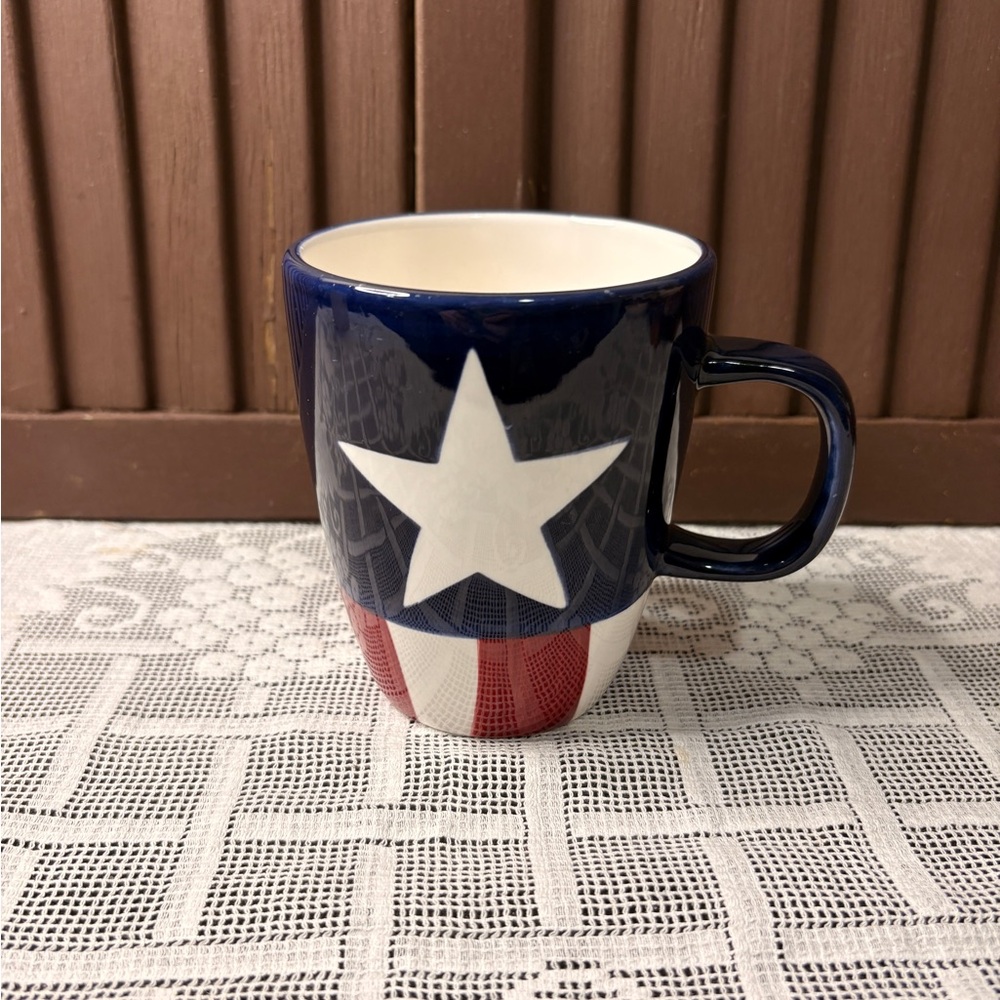 Vintage Patriotic Americana Laurie Gates Coffee Mug